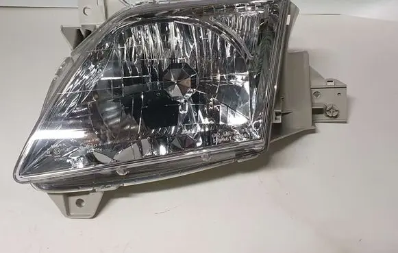Mazda MPV Headlight/headlamp LC84510L0C