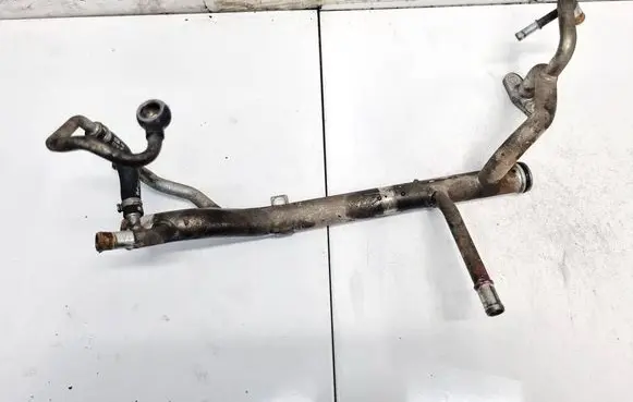 Engine coolant pipe/hose