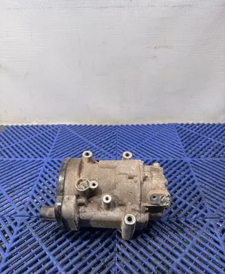 Toyota C-HR I Air conditioning (A/C) compressor (pump) ESB20C 0424000370 2B31613