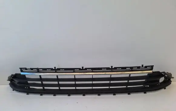 Volkswagen Golf VII Front bumper lower grill 5G0853677L