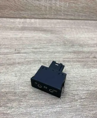 BMW X5 E53 AUX in-socket connector 8368346 03055505