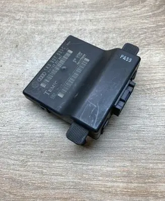 Volkswagen Golf V Gateway control module 1K0907530C 1K0907951