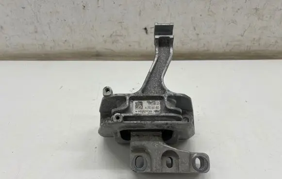 Volkswagen T-Cross Engine mount bracket 2Q0199262N