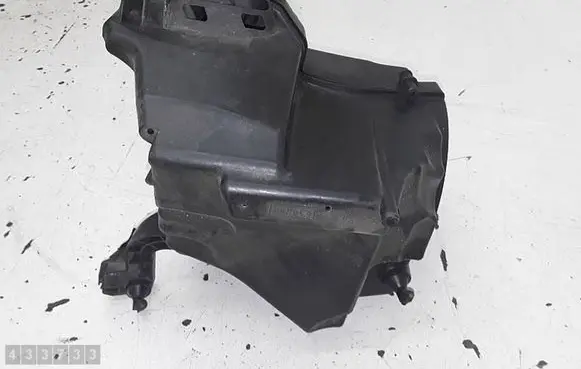 Volvo C30 Air filter box 7M519600BJ