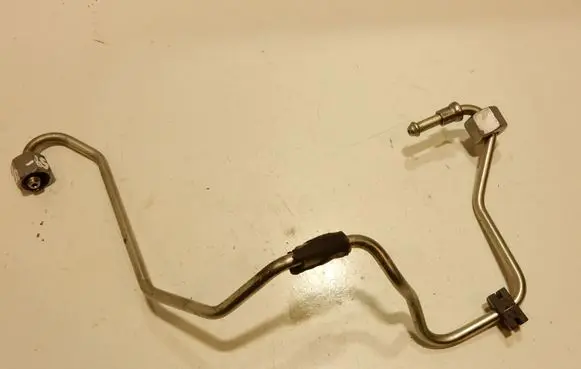 Fuel injector supply line/pipe