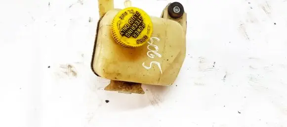 Power steering fluid tank/reservoir