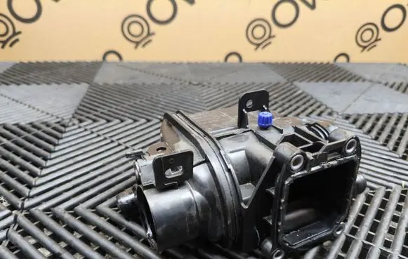 Opel Mokka B Thermostat/thermostat housing 9812131480