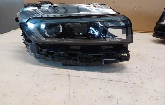 Jeep Commander Headlight/headlamp 00534938640