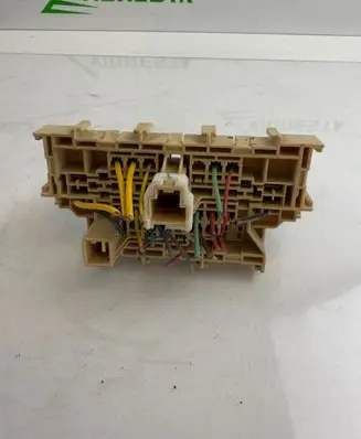 Nissan Qashqai Fuse box set 252309F920 1290C2