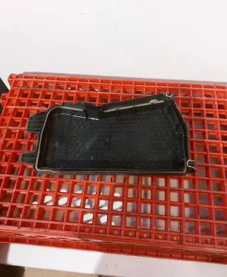 Mercedes-Benz E W212 Fuse box cover A2125400082