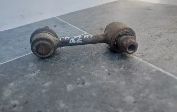 Rear anti-roll bar/stabilizer link
