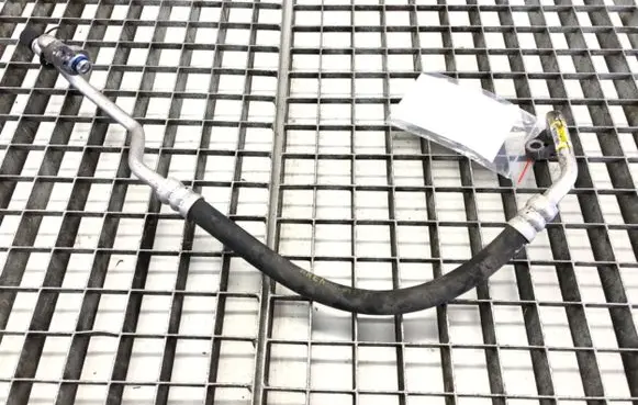 Hyundai Kona I Air conditioning (A/C) pipe/hose