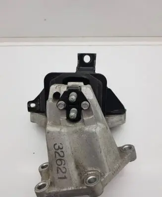Hyundai Tucson TL Engine mount bracket 21830D7000 157003 1909100442