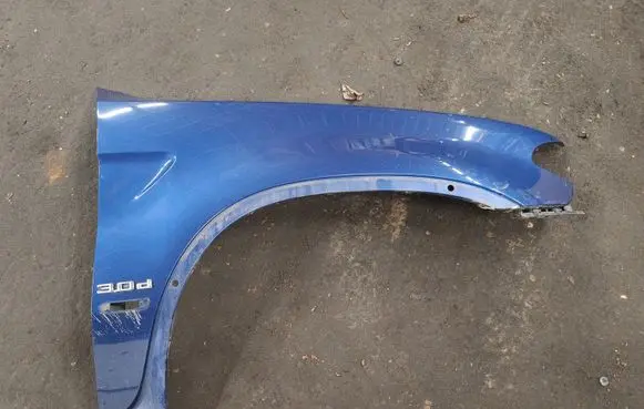 BMW X5 E53 Fender