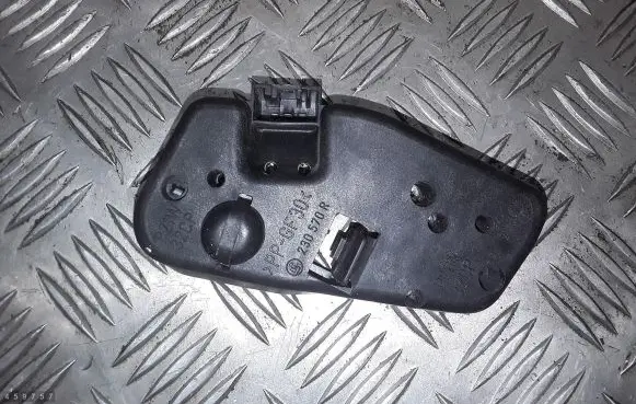 BMW 3 E36 Tail light bulb cover holder 230570r