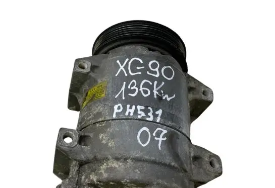 Volvo XC90 Air conditioning (A/C) compressor (pump) 8708581