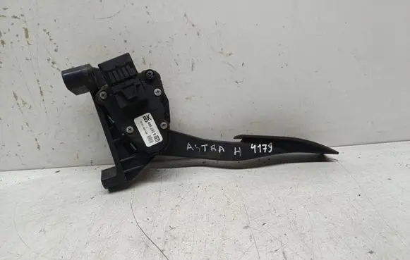 Opel Astra H Accelerator throttle pedal 9157998 6PV00811200