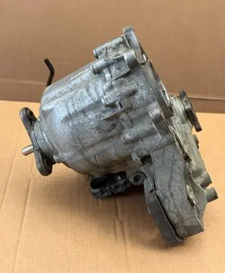 BMW 3 F30 F35 F31 Gearbox transfer box case ATC35L 8623345 A2C73522105