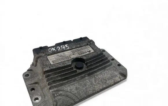 Renault Scenic II - Grand scenic II Engine control unit/module ECU 8200298463 8200298457