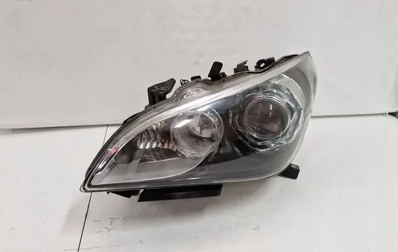 Infiniti M30 Headlight/headlamp