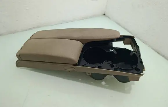 Mercedes-Benz C W204 Glove box set A2046801939