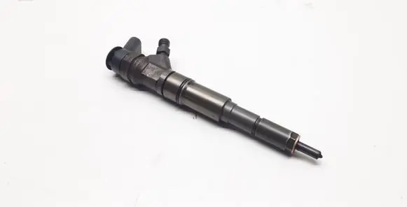 BMW 5 E60 E61 Fuel injector 0445110209 7794435