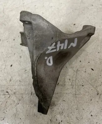 BMW X1 E84 Engine mounting bracket 6777064 13807410 AC46000