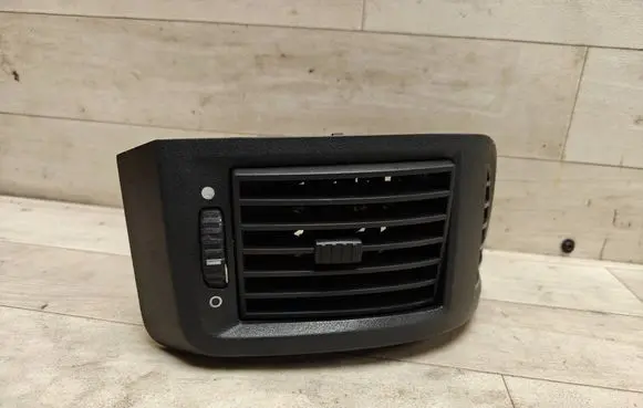 Fiat Ducato Dash center air vent grill LS385800 ST43581