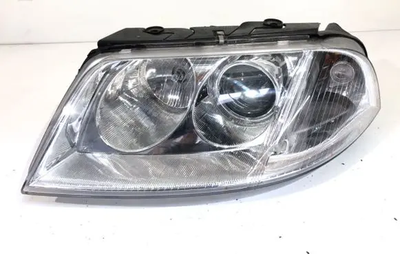 Volkswagen PASSAT B5.5 Headlight/headlamp