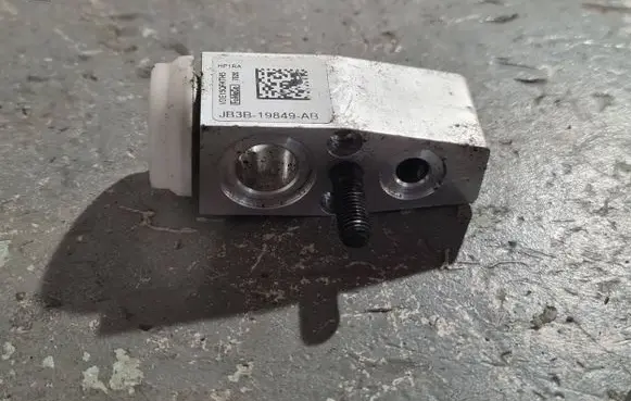 Ford Ranger Air conditioning (A/C) expansion valve JB3B19849AB JB3B-19849-AB