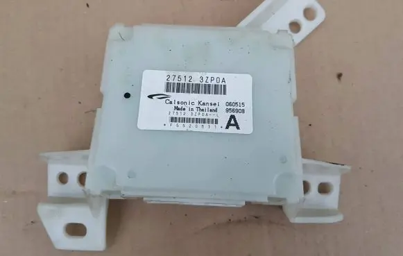 Nissan Pulsar Comfort/convenience module 275123ZP0A