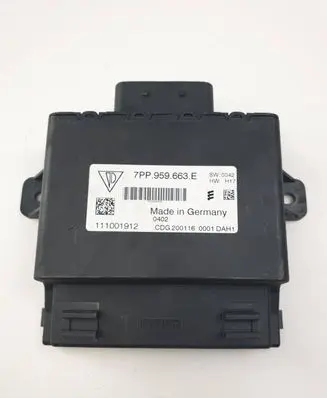 Porsche Cayenne (92A) Voltage converter/converter module 7PP959663E 111001912 QDG20011600