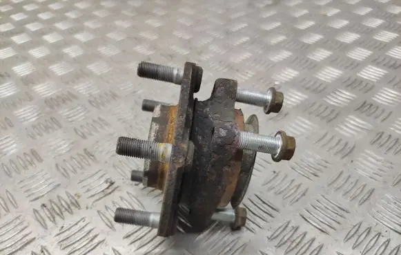 Nissan Juke I F15 Front wheel ball bearing 