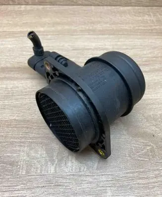 Volkswagen PASSAT B5.5 Mass air flow meter 0280217121 0986280202