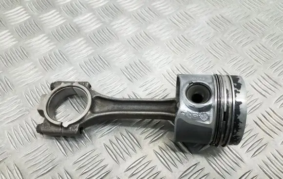 Volkswagen PASSAT B7 Piston with connecting rod 03LA 03LJ