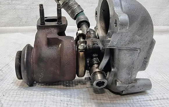 Ford Transit Courier Turbo 9842096580