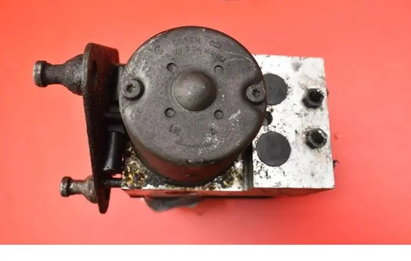 Volkswagen PASSAT B5.5 ABS Pump 0004460789