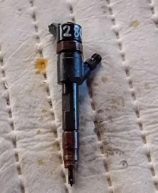 Renault Megane II Fuel injector 0445110280
