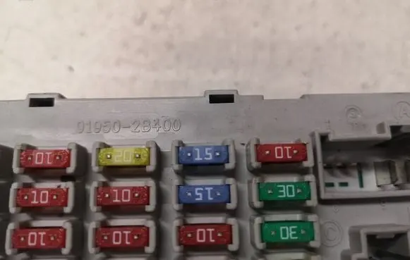 Hyundai Santa Fe Fuse module 919502B400 AK1238 B40C07120060