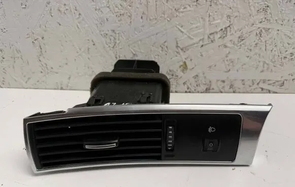 Audi A6 S6 C6 4F Dashboard side air vent grill/cover trim 4F1820901D