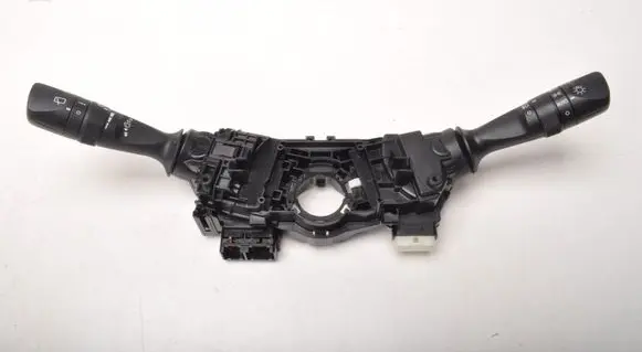 Toyota Prius+ (ZVW40) A set of switches 33231-36D124