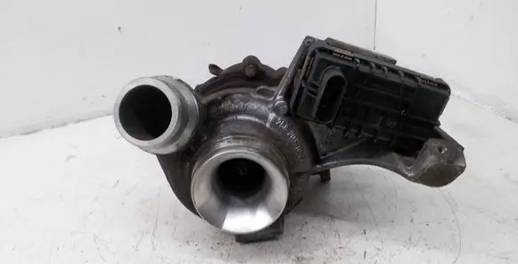 BMW X1 E84 Turbo 7810189 GT1749V 7673789