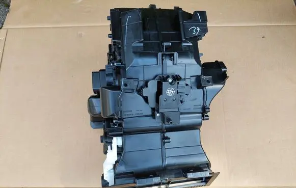 Renault Clio V Interior heater climate box assembly 272104417R