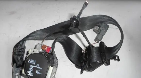 Renault Megane III Front seatbelt 868840008R