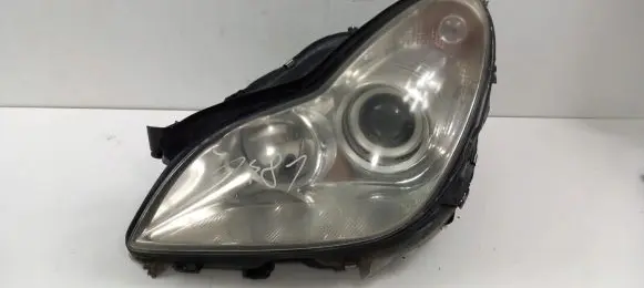Mercedes-Benz CLS C219 Headlight/headlamp