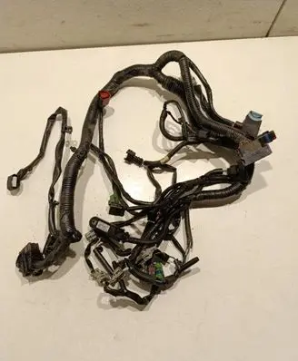 Nissan NV200 Engine installation wiring loom 8200168253 0281002566 8200185545