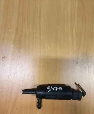 Volkswagen Golf Plus Headlight washer pump 