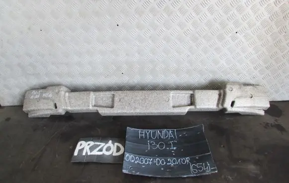 Hyundai i30 Front bumper foam support bar 2L010