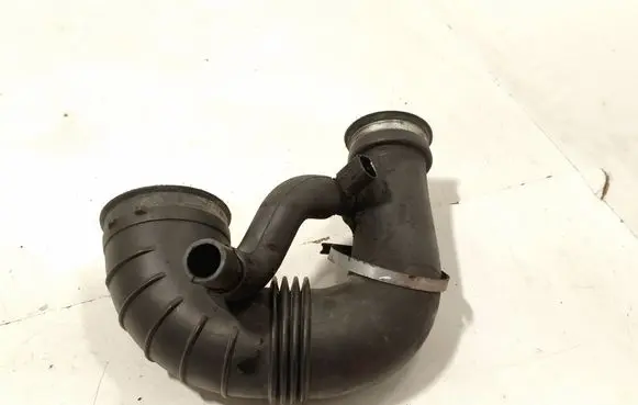 Mercedes-Benz E W211 Turbo air intake inlet pipe/hose A6480940197 851188302 SA68102