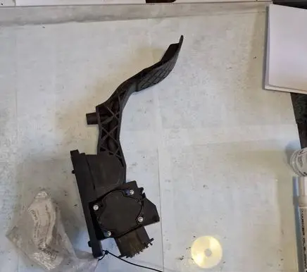 Volkswagen Polo IV 9N3 Accelerator throttle pedal 0280752219 6Q2721503G 592102384YB3